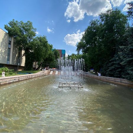 Квартира В Центре Алматы ภายนอก รูปภาพ